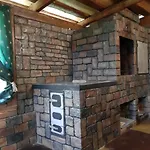 Apartment дерев'яний будинок з банею