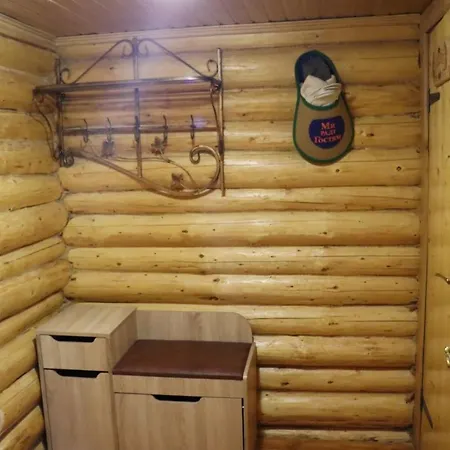 дерев'яний будинок з банею * Oriv