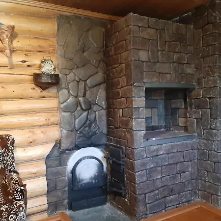 дерев'яний будинок з банею * Oriv